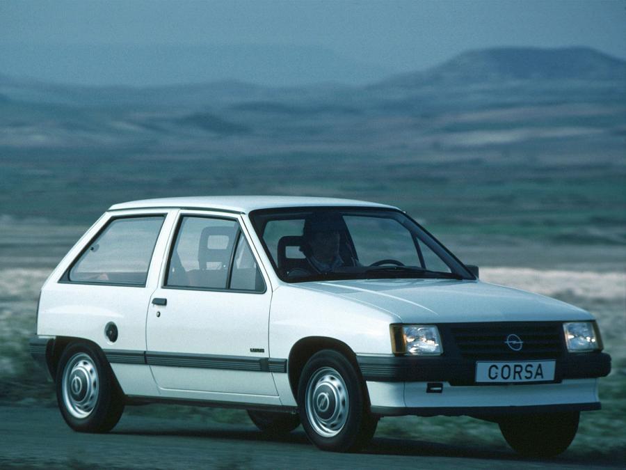  Opel Corsa 1982 года  (фото 5 из 12)